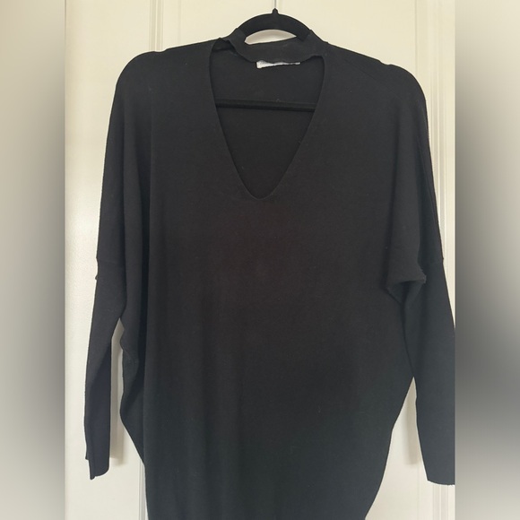 Zara V-neck black sweater dress - Picture 3 of 7
